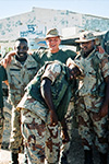 UNA FOTO DI GRUPPO CON I MARINES.